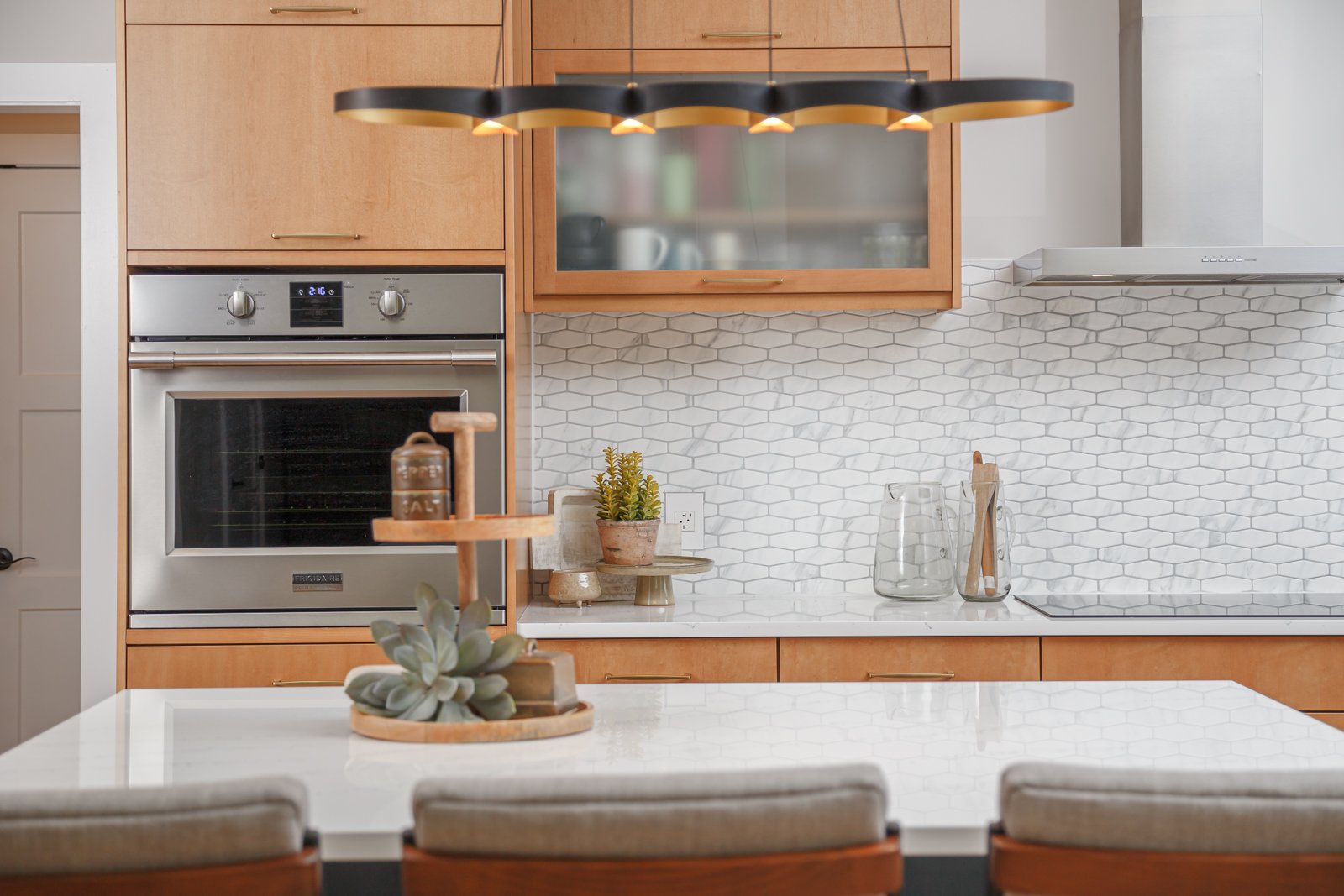 284-vandolders-kitchen-and-bath-may-2023-7439-WEB